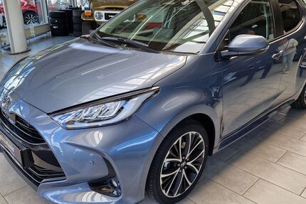 Toyota Yaris 1.900 km 25.690 &euro; Winterberg 59955