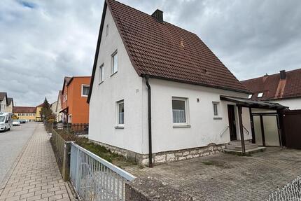 Haus Neumarkt in der Oberpfalz Altenhof - 4.5 Zimmer, 100 m&sup2;, 1.290&euro; | Angebot:27613269