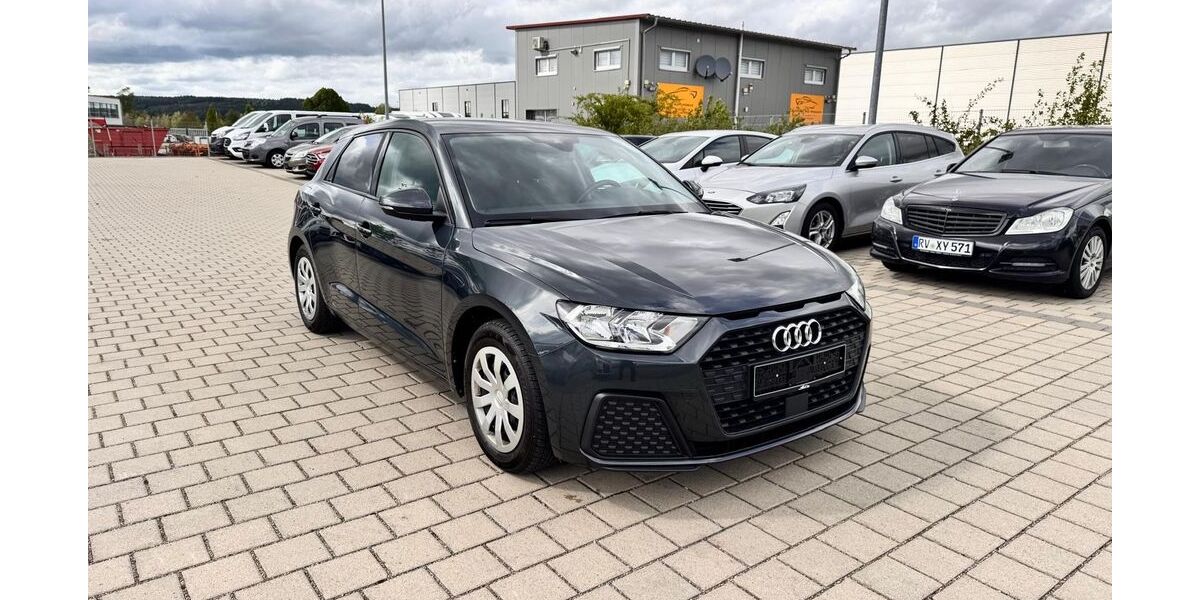 Audi A1 169.200 km 10.999 &euro; Bad Wurzach 88410