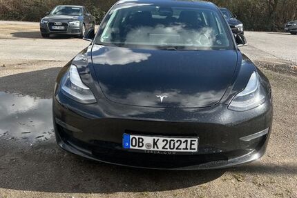 Tesla Model 3 204.000 km 19.500 &euro; Oberhausen 46149