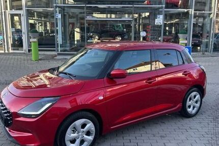 Suzuki Swift 4.500 km 17.490 &euro; München 81241
