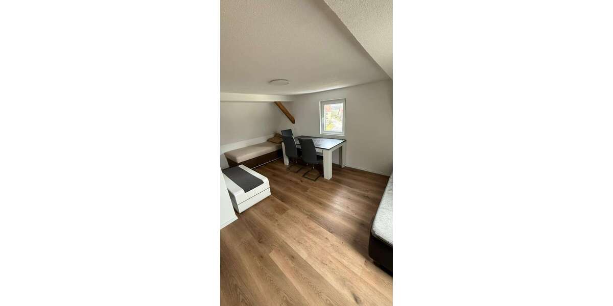 Einfamilienhaus Uffenheim - 7 Zimmer, 165 m&sup2;, 213.000&euro; | Angebot:25336766