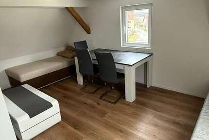 Haus Uffenheim - 7 Zimmer, 165 m&sup2;, 213.000&euro; | Angebot:25336766