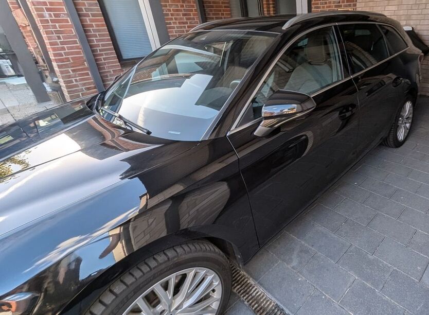 Seat Leon 83.500 km 17.720 € Rheine 48432