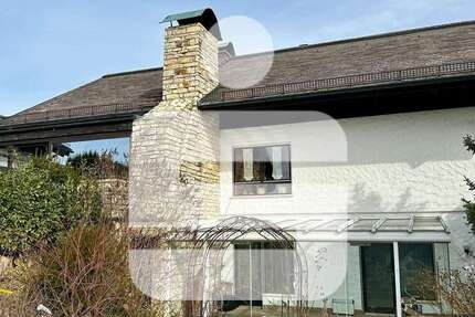 Haus zum Kaufen in Höchstadt 595.000 € 203 m² 6 zimmer