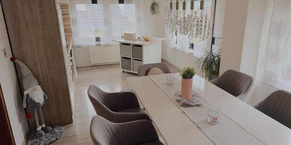 Einfamilienhaus Püttlingen - 6 Zimmer, 168 m&sup2;, 189.000&euro; | Angebot:25674631