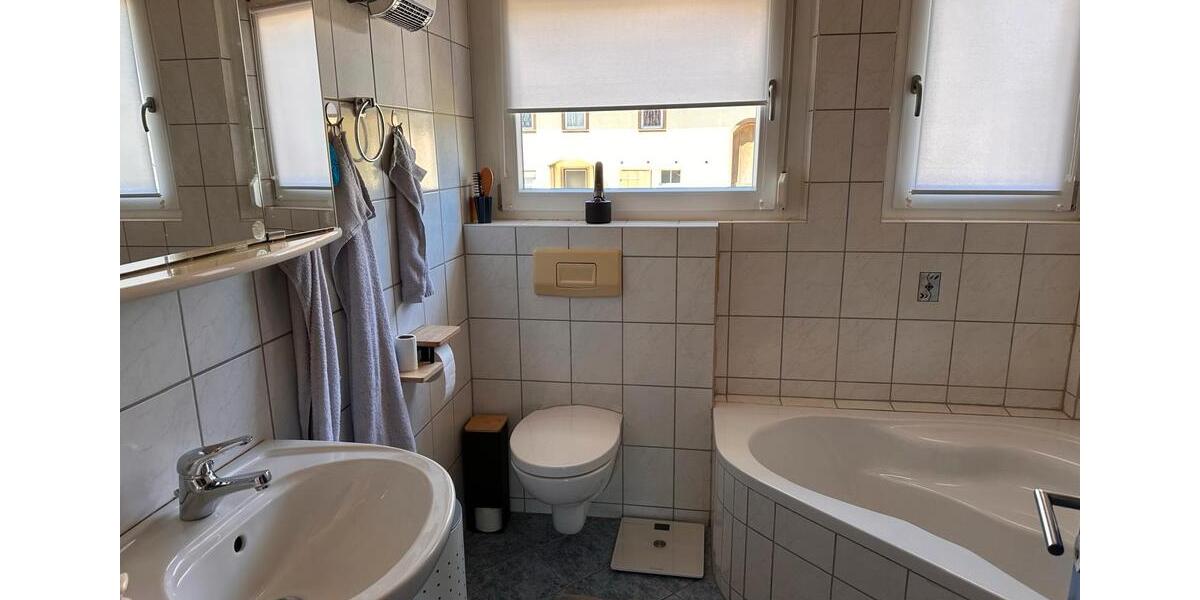 Einfamilienhaus Zimmern unter der Burg - 3 Zimmer, 100 m&sup2;, 950&euro; | Angebot:26387444
