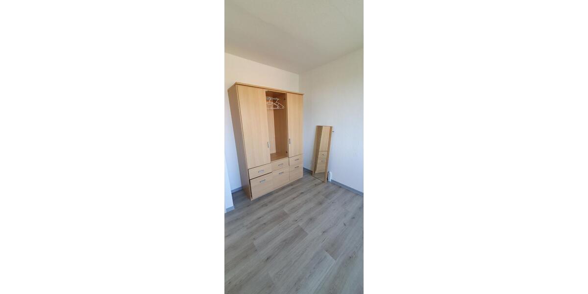 Etagenwohnung Huy - 3 Zimmer, 55 m&sup2;, 300&euro; | Angebot:26626150