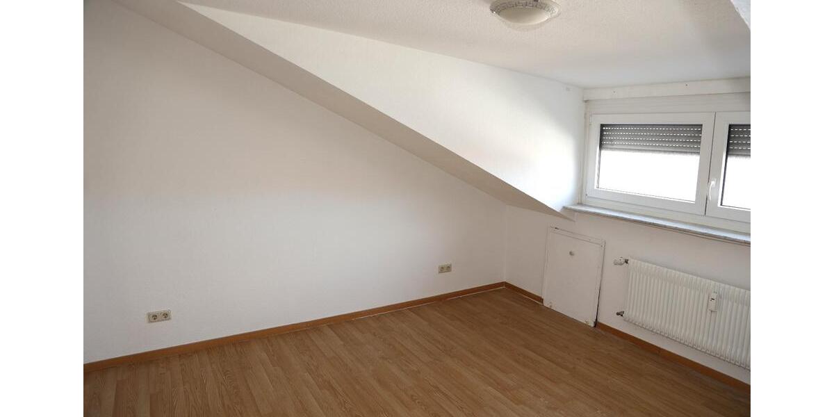 Dachgeschoßwohnung Mainz Ebersheim - 2 Zimmer, 58 m&sup2;, 660&euro; | Angebot:26312470