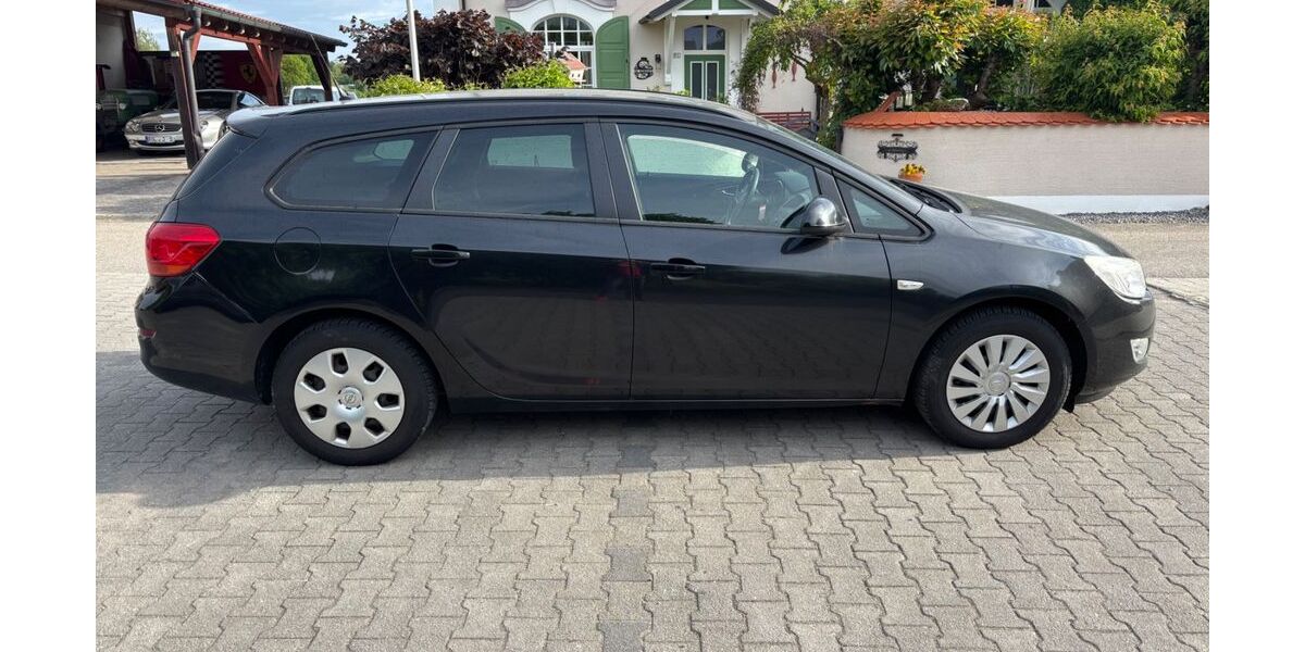 Opel Astra 228.000 km 1.790 &euro; Langquaid OT Niederleierndorf 84085