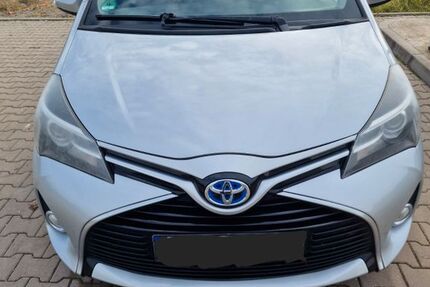 Toyota Yaris 165.000 km 7.500 &euro; Niederstetten 97996