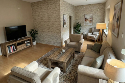 77m² EG-Wohnung mit eingezäuntem Privat-Hof & eigenem Eingang 2 zimmer