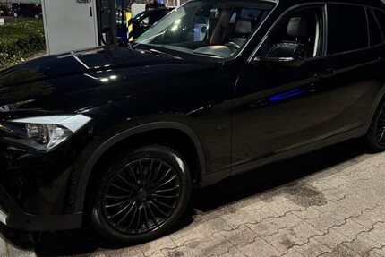BMW X1 205.000 km 10.999 &euro; Düsseldorf 40213