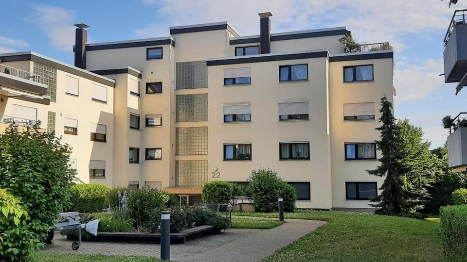 3,5 Zimmer Wohnung + Hobbyraum mit separatem WC u. Dusche zimmer