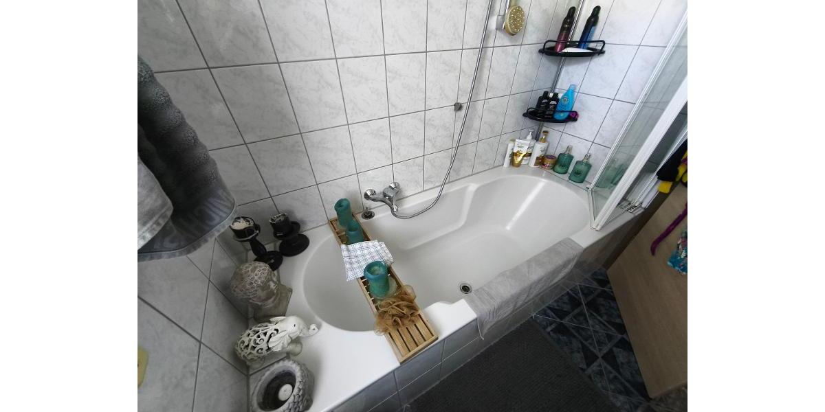 4 Zi. Wohnung in DG Galerie mit Garten (auf Wunsch), Balkon und Garage in Höchstadt OT - Etagenwohnung Höchstadt OT | Angebot:26409507