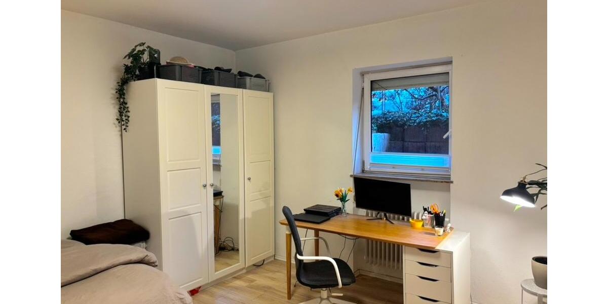 Etagenwohnung Nürnberg Herrnhütte - 5 Zimmer, 15 m&sup2;, 425&euro; | Angebot:24877765