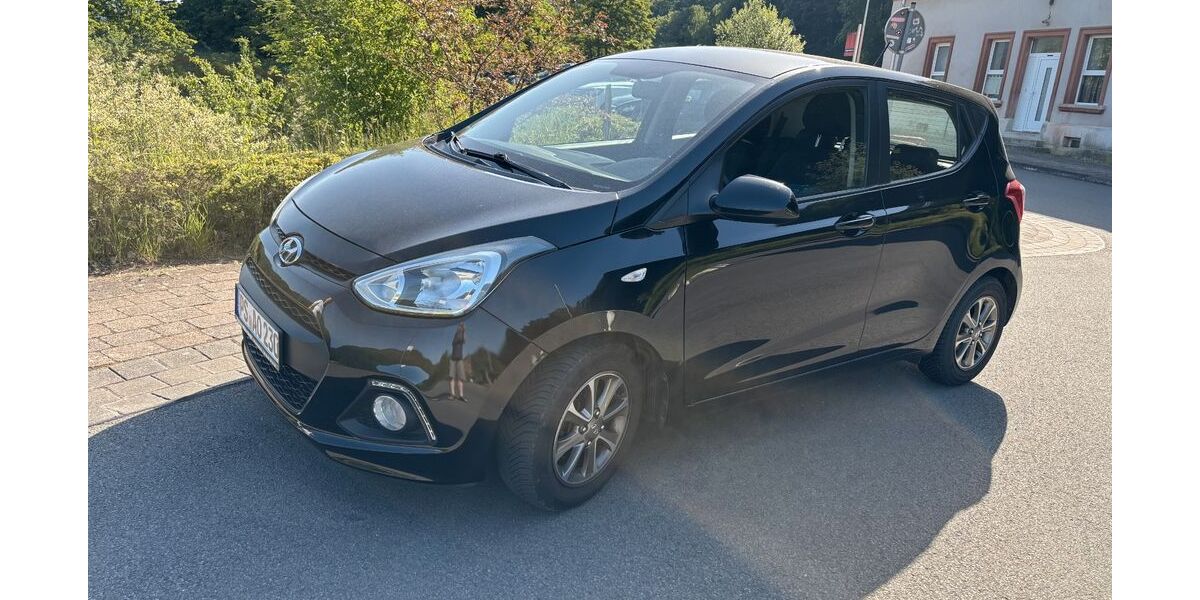 Hyundai i10 121.000 km 5.600 &euro; Wilgartswiesen 76848