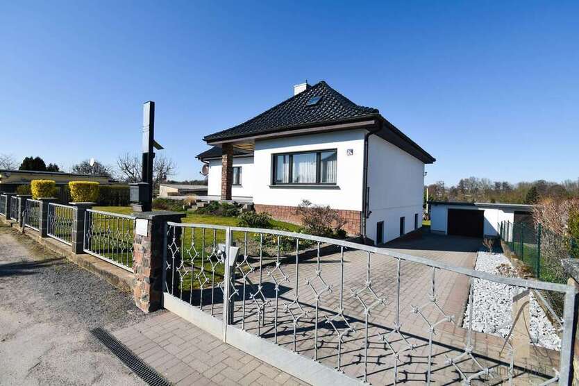 Haus zum Kaufen in Burg 279.000 € 211.22 m²