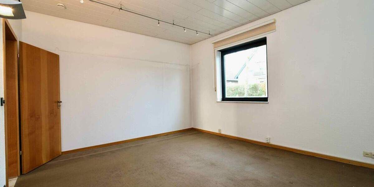 Premium-Grundstück mit Architektenbungalow und unverbaubarem Blick in Meerbusch-Büderich! 5 zimmer