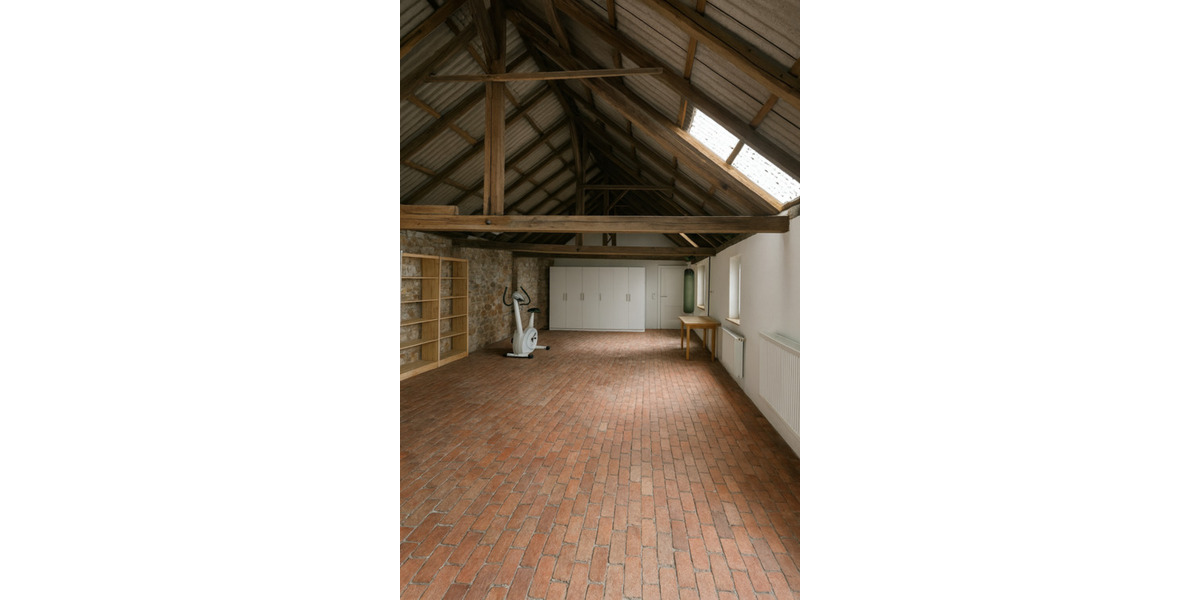 Mehrfamilienhaus in Sarstedt inkl. Anbau 9 zimmer