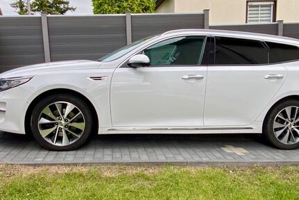 Kia Optima 270.000 km 7.500 € Berlin 12357