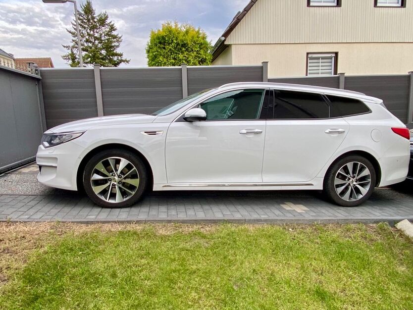 Kia Optima 270.000 km 7.500 € Berlin 12357