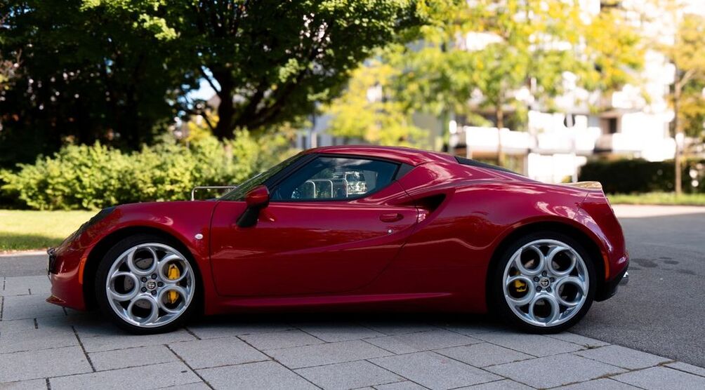 Alfa Romeo 4C 13.995 km 79.900 € München 80797