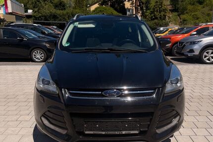 Ford Kuga 164.000 km 8.999 &euro; Stuttgart 70376