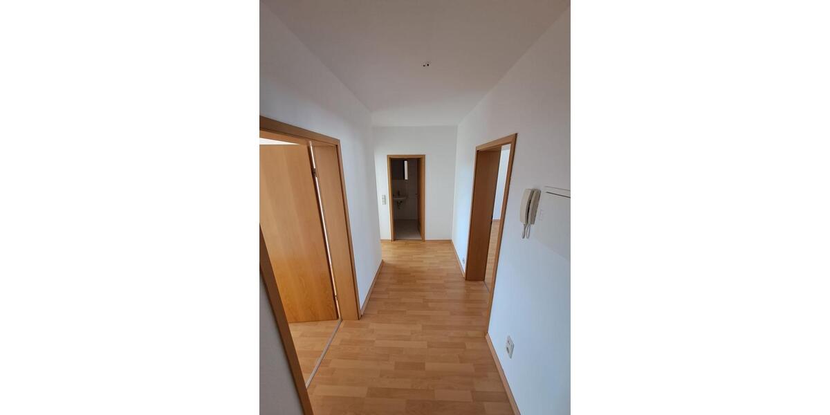 Dachgeschoßwohnung Plauen Altstadt - 2 Zimmer, 50 m&sup2;, 45.000&euro; | Angebot:26706856