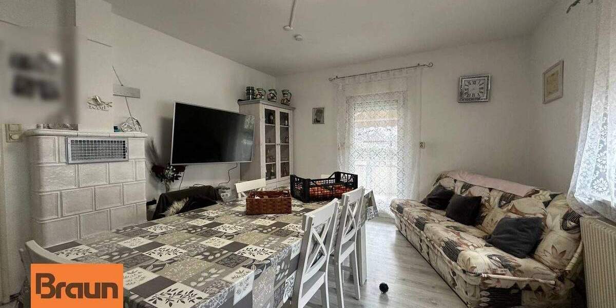Mehrfamilienhaus, Wohnhaus Villingen-Schwenningen Schwenningen - 9 Zimmer, 214 m&sup2;, 390.000&euro; | Angebot:25862753