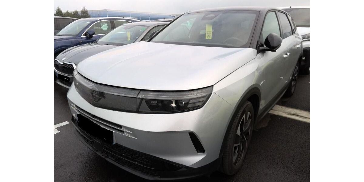 Opel Grandland (X) 12.693 km 26.280 &euro; Rüsselsheim 65428