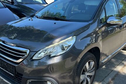 Peugeot 2008 75.643 km 6.999 &euro; München 81825