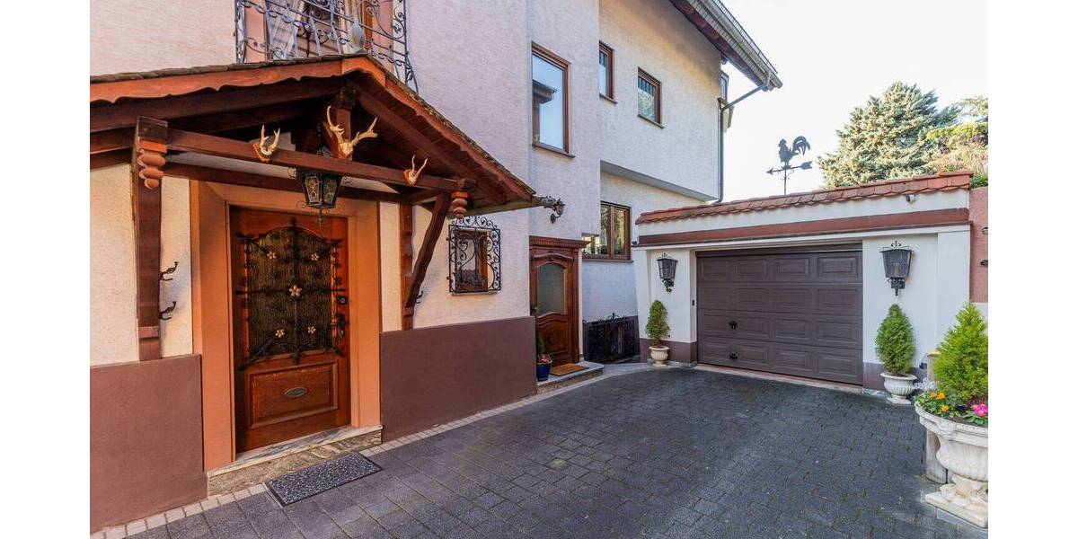 Mehrfamilienhaus, Wohnhaus Bischofsheim - 8 Zimmer, 275 m&sup2;, 850.000&euro; | Angebot:26498821