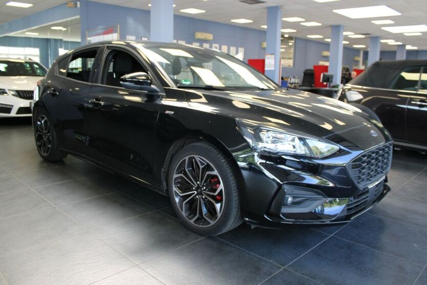 Ford Focus 12.479 km 22.980 € Euskirchen 53881