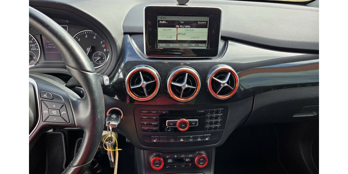 Mercedes-Benz B 200 BlueEfficiency Automatik/Xenon 100.360 km 6.900 &euro; Wilsdruff 01723