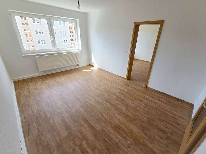 Wohnung zum Mieten in Gera 305,38 € 48.86 m²