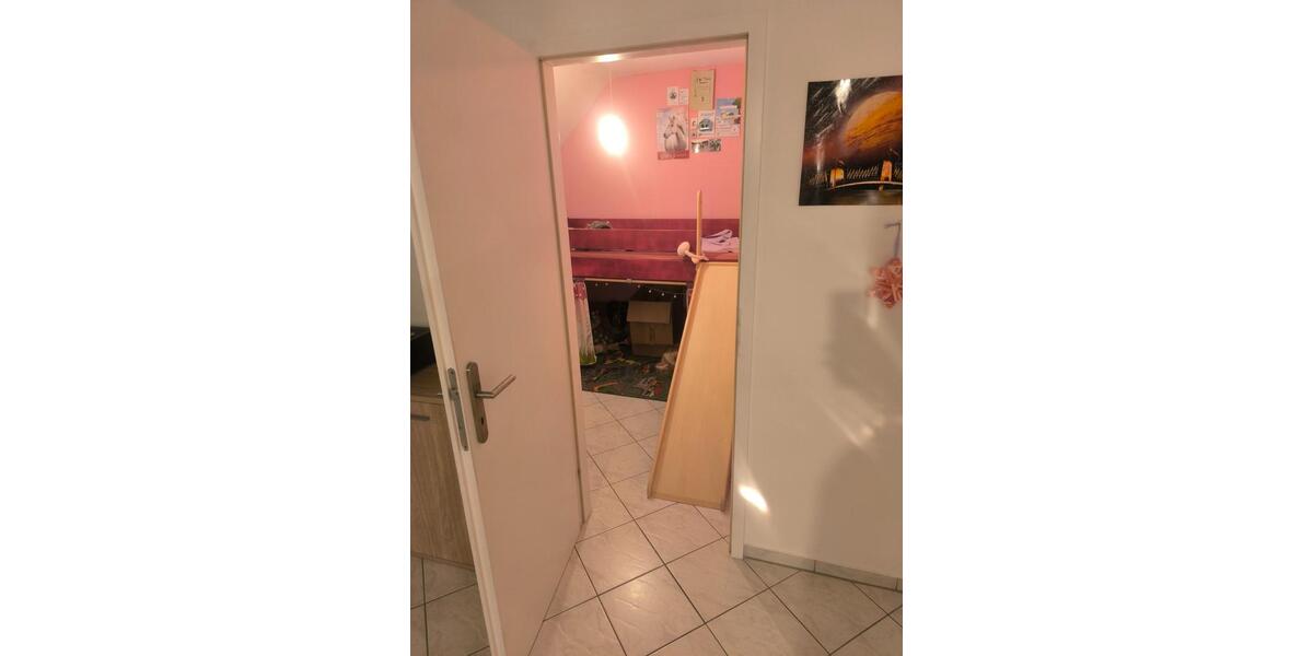 Dachgeschoßwohnung Groß-Zimmern Zimmern - 3 Zimmer, 60 m&sup2;, 690&euro; | Angebot:24714987