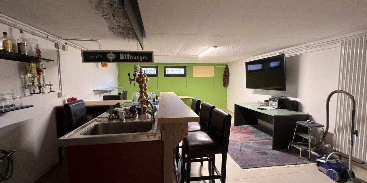 Mehrfamilienhaus, Wohnhaus Bad Füssing Würding - 7 Zimmer, 255 m&sup2;, 850.000&euro; | Angebot:25776956