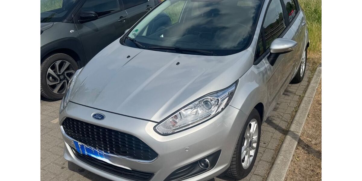 Ford Fiesta 77.000 km 7.200 &euro; weyhe 28844