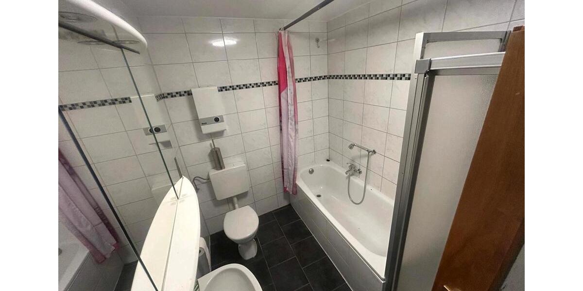 Etagenwohnung Rittersdorf - 4 Zimmer, 158 m&sup2;, 1.000&euro; | Angebot:26612486