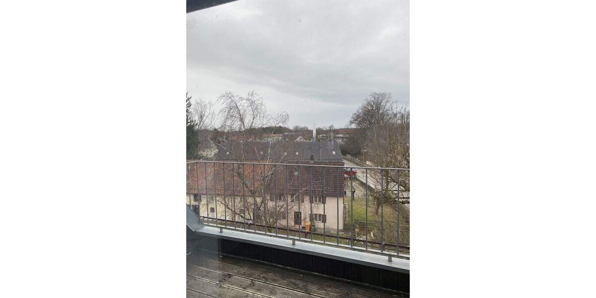 Etagenwohnung Augsburg Göggingen - 6 Zimmer, 177 m&sup2;, 1.920&euro; | Angebot:26048170