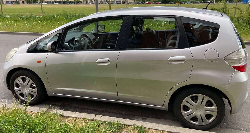 Honda Jazz 121.000 km 3.800 &euro; Hamburg 21147