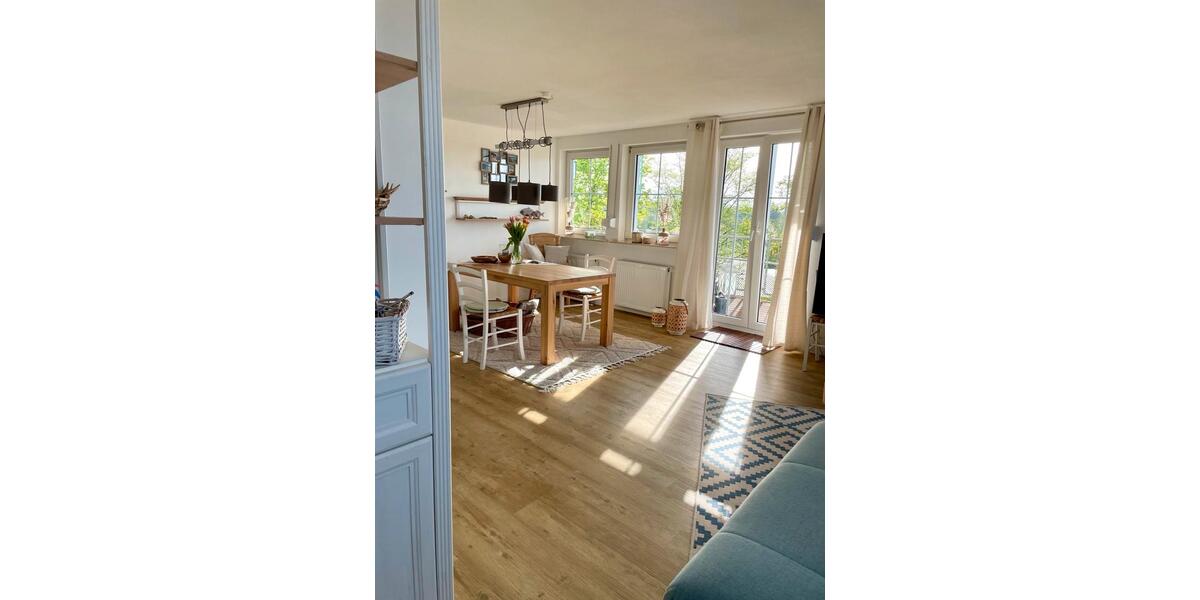 Möbilierte 3-Zimmerwohnung unbefristet zu vermieten (m. Balkon) 3 zimmer