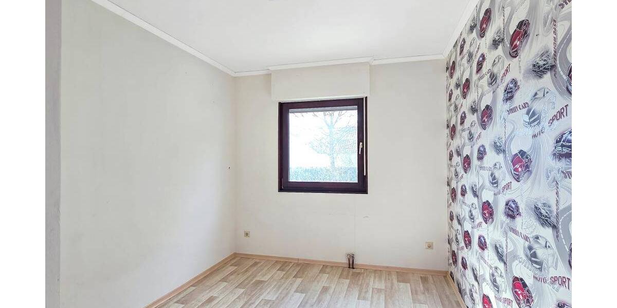 Einfamilienhaus Haßfurt Uchenhofen - 8 Zimmer, 230 m&sup2;, 329.900&euro; | Angebot:26128822