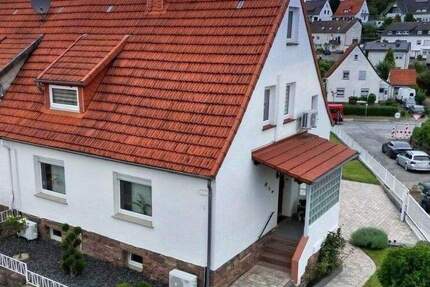 Sehr gepflegte Doppelhaushälfte im ländlichen Herstelle 5 zimmer