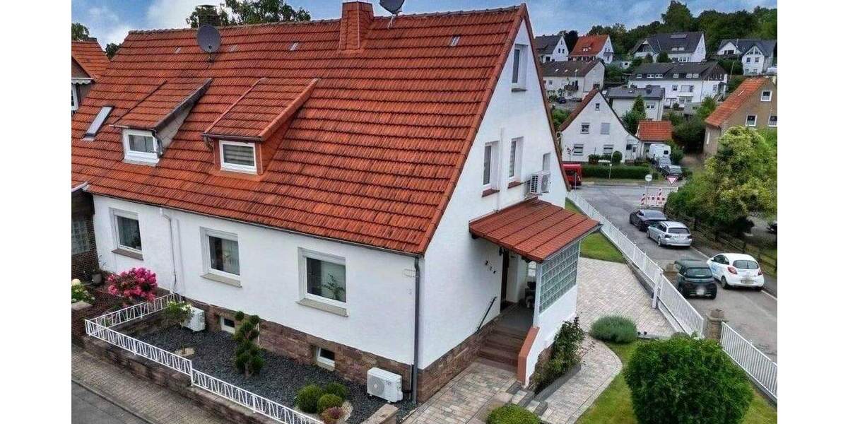 Sehr gepflegte Doppelhaushälfte im ländlichen Herstelle 5 zimmer