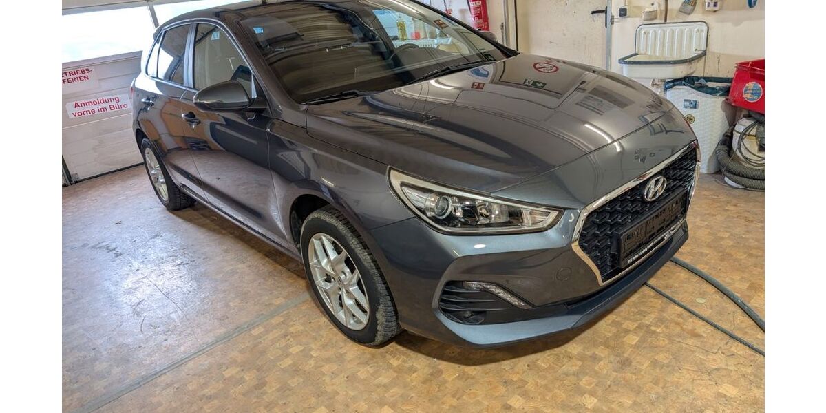 Hyundai i30 41.451 km 13.300 &euro; Trierweiler 54311