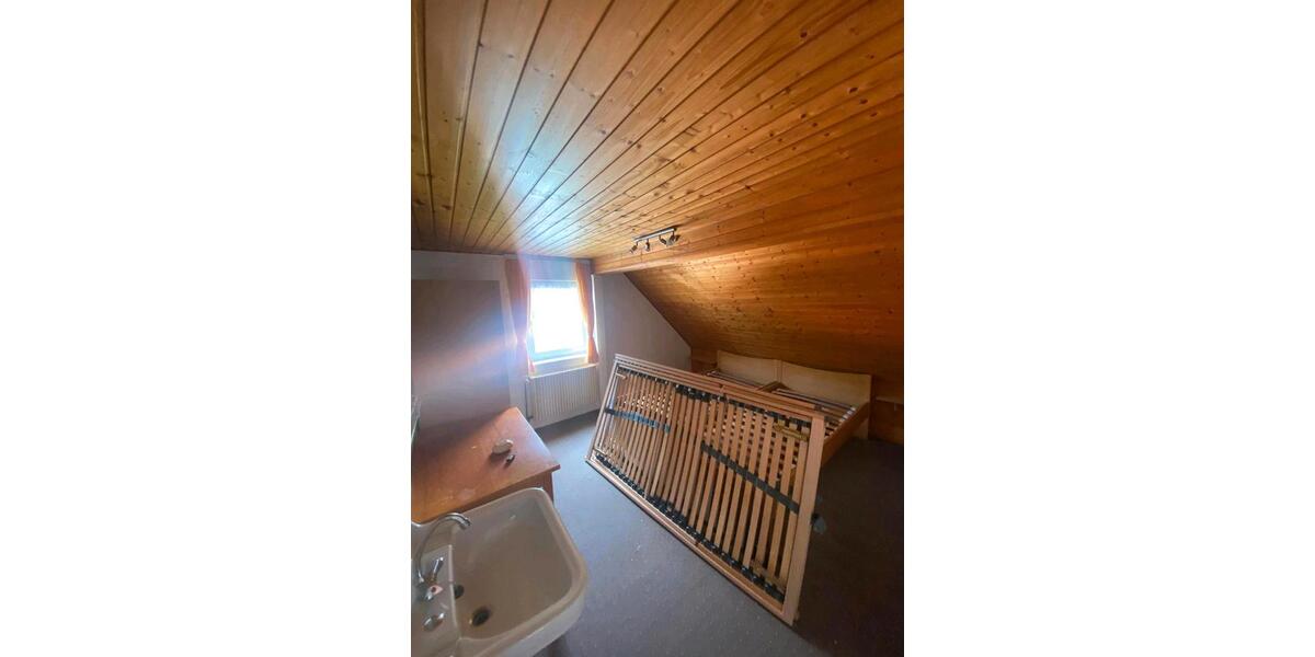 Einfamilienhaus Langelsheim - 10 Zimmer, 300 m&sup2;, 79.000&euro; | Angebot:26942117