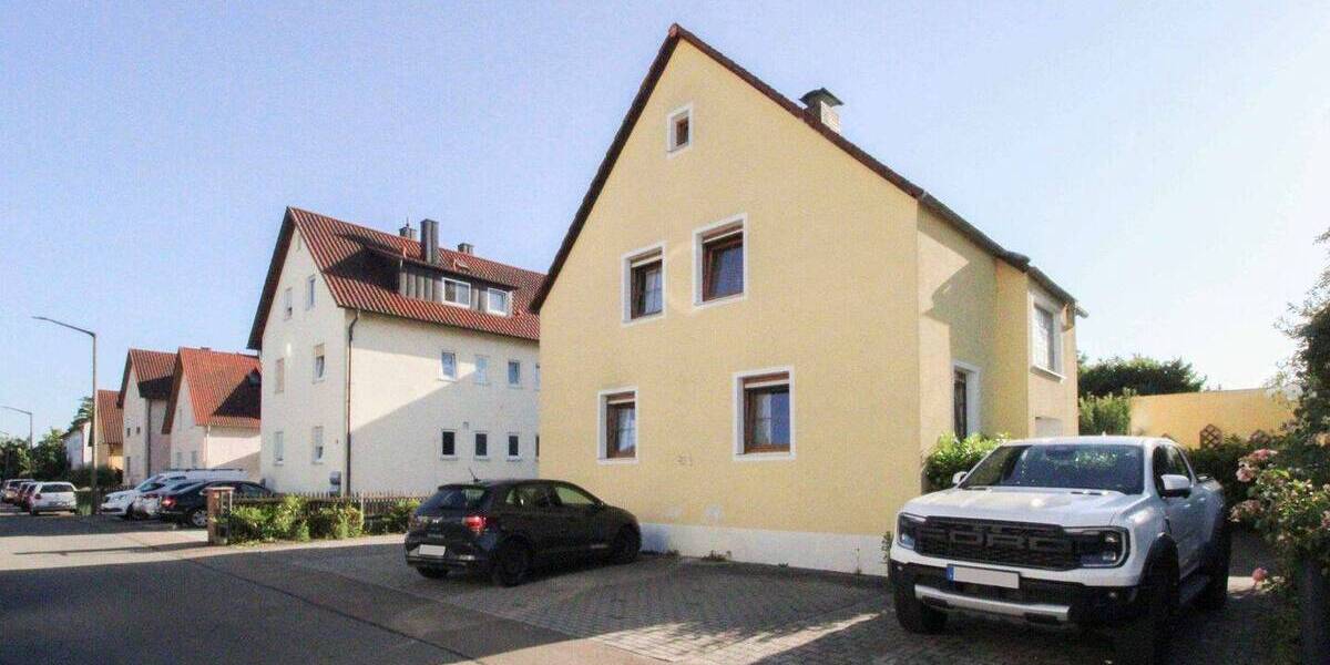 Einfamilienhaus Schwandorf Krondorf - 7 Zimmer, 130 m&sup2;, 299.000&euro; | Angebot:26161072
