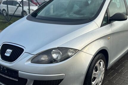 Seat Altea 120.000 km 2.900 € Berlin 12524